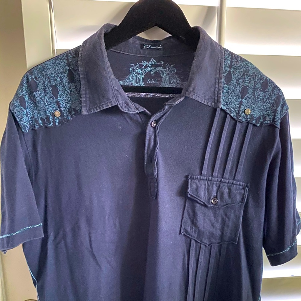 Men’s casual shirt